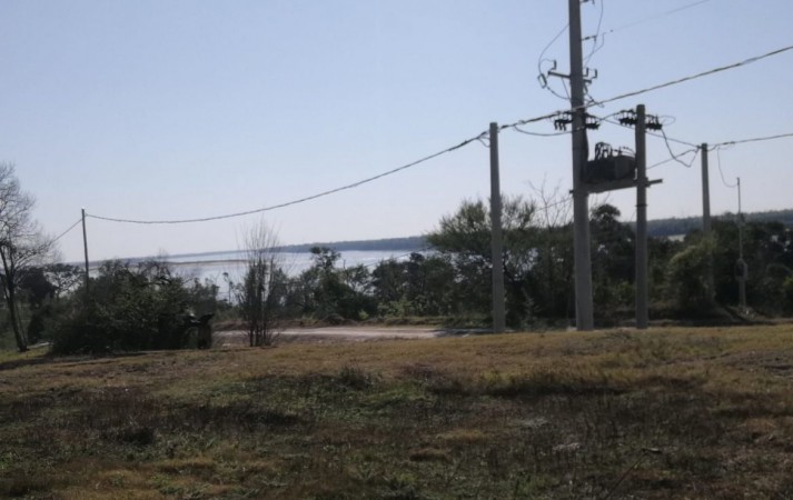 TERRENOS AL RIO EN BARRIO PRIVADO 