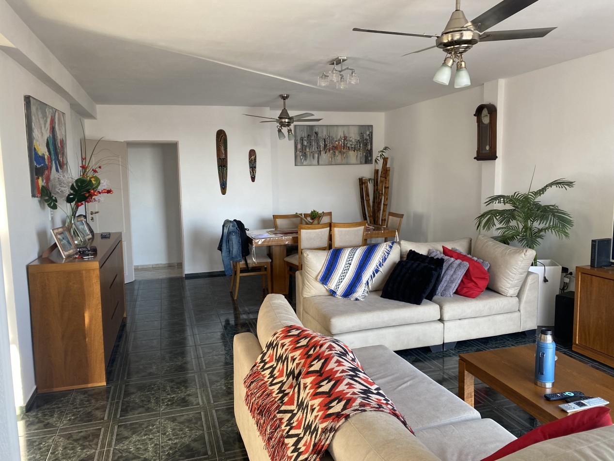 PISO COMPLETO CALLE GUALEGUAYCHU