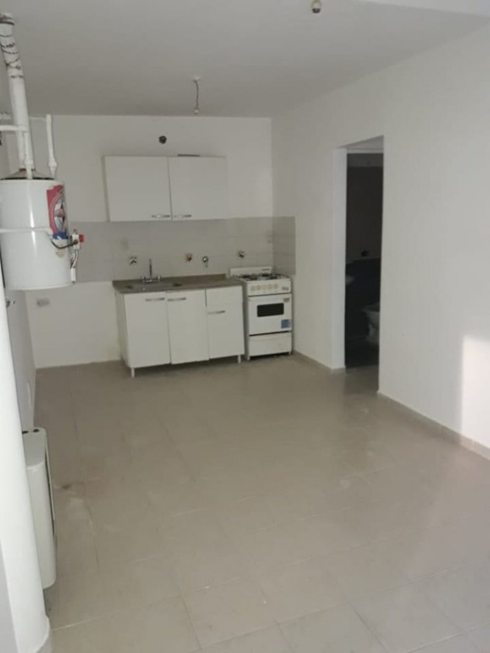 DEPTO UN DORM CON PATIO ORO VERDE