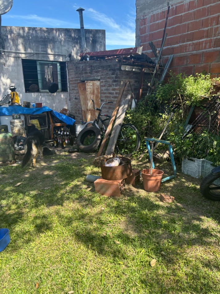 VENTA CASA 2 DORM PATIO Y QUINCHO