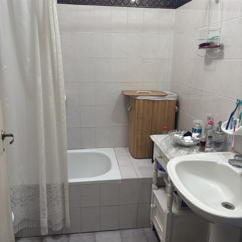 VENTA CASA 4 DORMITORIOS CALLE CENTENERA