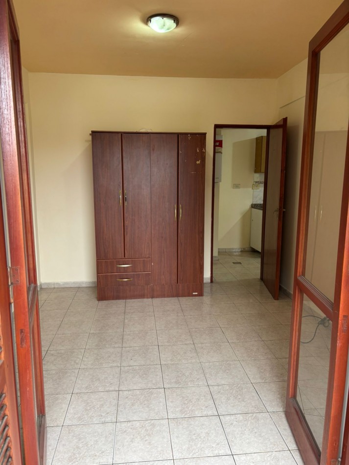 DEPTO 1 DORM ZONA FACULTAD CS ECONOMICAS