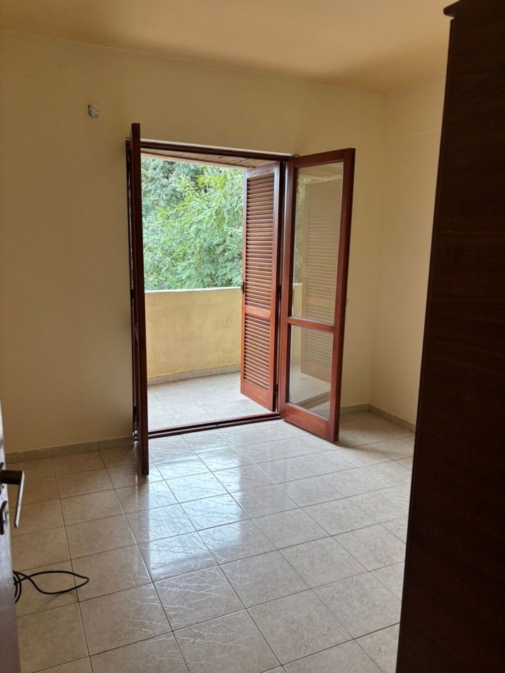 DEPTO 1 DORM ZONA FACULTAD CS ECONOMICAS