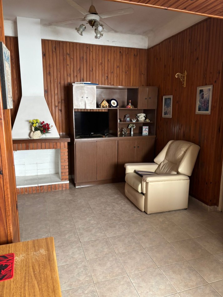 CASA CON LOCAL Y GALPON