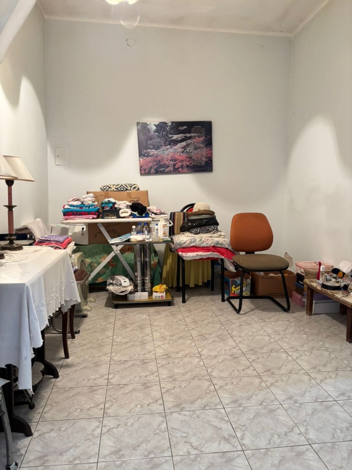 CASA CON LOCAL Y GALPON