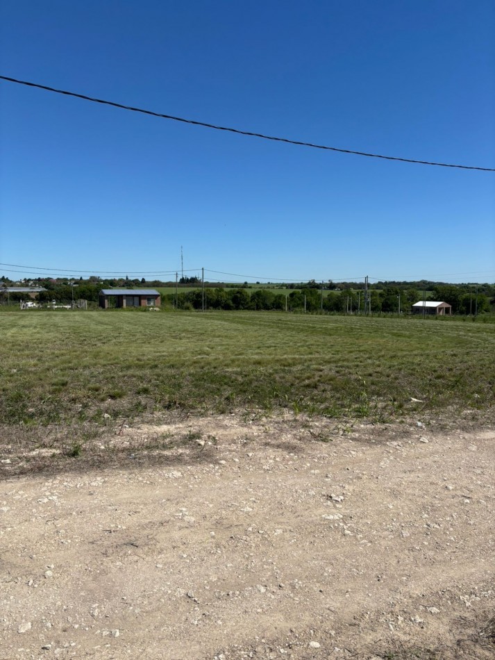 3 LOTES CONTIGUOS LISTOS PARA CONSTRUIR 