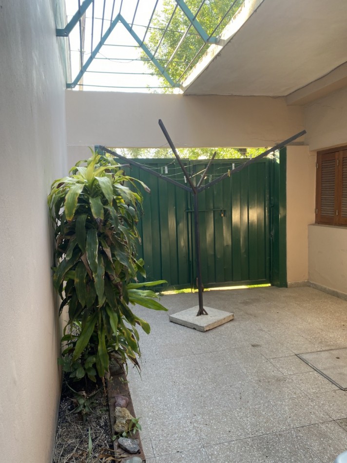 Hermosa casa 3 dormitorios en Barrio Paracao