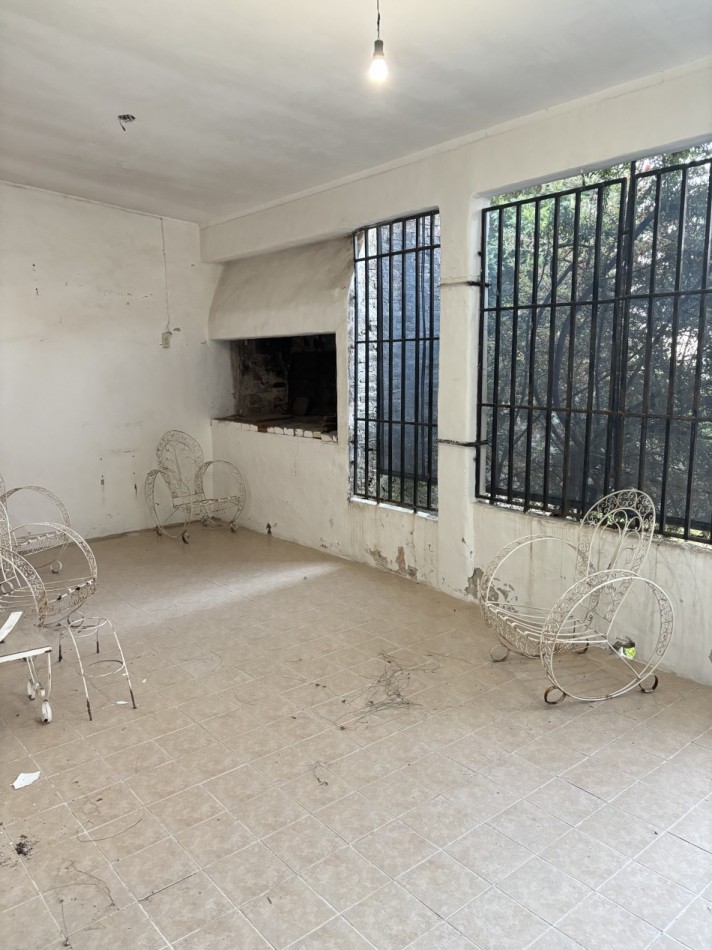 CASA 3 DORM Y PATIO CON VERDE A METROS DE CHURRUARIN