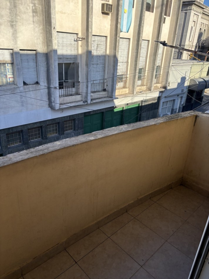 DEPTO 1 DORM CALLE 9 DE JULIO